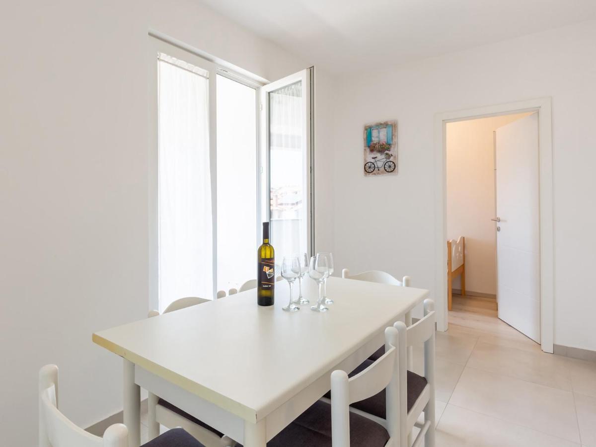 Amoroso Apartment 200M From Sea Poreč Dış mekan fotoğraf